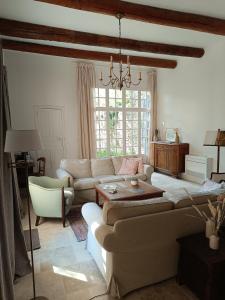 Chara en Provence - Alleins