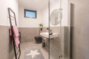 Schlossberg Maisonette NEU Terrasse Ausblick