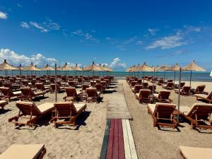 Summertime Luxury Apartment with amazing Sea View