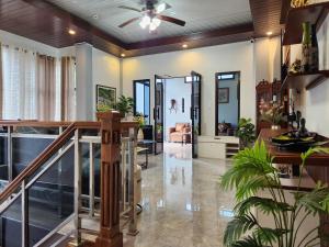 Goldland Caelestis Guest House