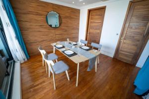 Rocky 03 Perebere Beach 100M