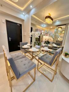 Manila Bay Suite near PICC