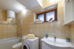 Madonna Field Apartment II