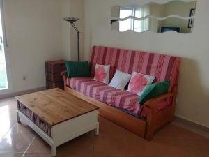 Bonito apartamento rodeado de mar