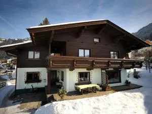Haus Jochblick Familie Loinger - إتيير