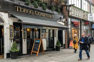 Superfast Broadband 2BD City Flat Farringdon