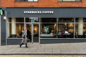 Superfast Broadband 2BD City Flat Farringdon