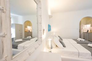 Yades Suites - Apartments & Spa Paros Greece