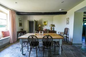 Luxury 4 Bed Farmhouse on Rewilding Estate