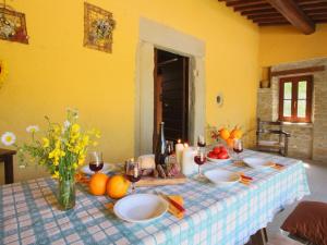 Farmhouse in Apecchio with Swimming Pool, Terrace, Garden