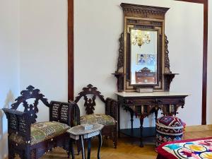 Heritage Arabesque 2BR Apt in Downtown - Mint 16