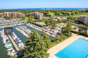 My Resid Appart Cannes Marina Montagne vue