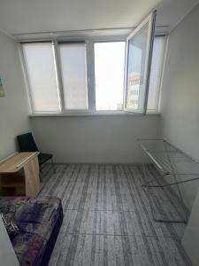 Comfort apartment Tairova Radugniu