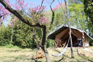 Tentes de luxe Les Toiles de La Tortillere tentes luxes safari lodge glamping insolite : photos des chambres