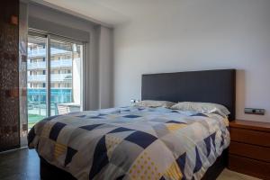 AT021 Apartment with pool in front of the beach