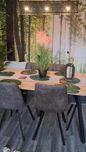 Maisons de vacances Maquis Foch House With Parking and Garden Near Town : photos des chambres