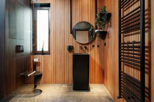 The Moon - Poiana Brasov