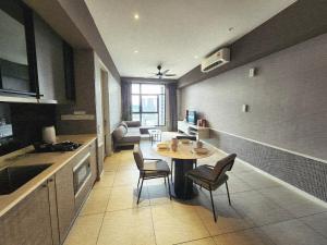Luxury 1bedroom suite C33 near Midvalley -Millerz Square