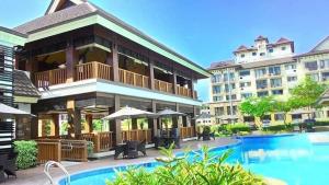 Live Smart, Live Resort-Style