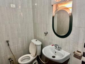 3BHK Simple Living 405