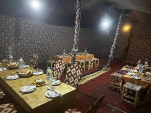 Desert Hassi labiad Camp