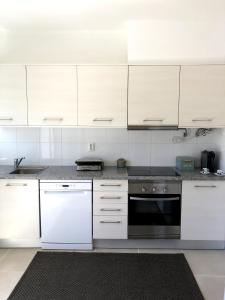 Apt H - Beach Village