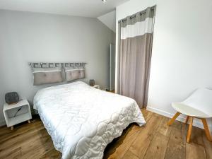 Maisons de vacances Villa avec Piscine chauffee, a 5mn de la plage : photos des chambres