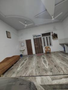 Vyas Homestay- upto 10 guests
