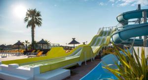 Campings Bungalow 410, 8 pers Camping 4 etoiles Siblu Le Lac des Reves : photos des chambres