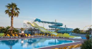 Campings Bungalow 410, 8 pers Camping 4 etoiles Siblu Le Lac des Reves : photos des chambres