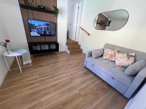 Sunset Pool Villa In Lisbon