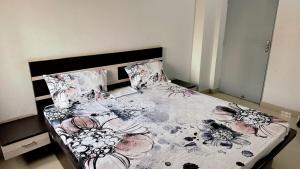 The Luxe Lounge 102 Flat 2bhk