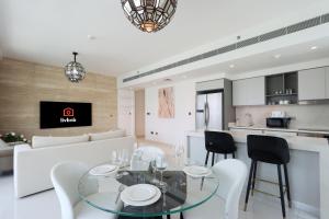 Livbnb-Beachfront 3BR with Marina Harbour Panorama