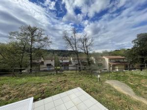 Duplex T3 6 pers avec terrasse, piscines et parking - Salavas - FR-1-382-32