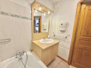 Appartements Appartement 2 pieces cabine a Praz-sur-Arly - 6 personnes avec parking - FR-1-603-10 : photos des chambres