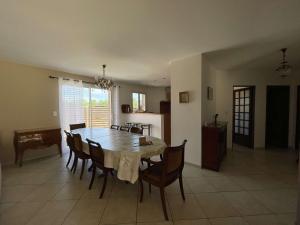 Maisons de vacances Villa 11 Pers a Vallon-Pont-d'Arc - Piscine Privee, 5 Ch, Jardin, Proche Centre - FR-1-382-213 : photos des chambres