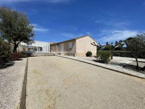 Maisons de vacances Villa 11 Pers a Vallon-Pont-d'Arc - Piscine Privee, 5 Ch, Jardin, Proche Centre - FR-1-382-213 : photos des chambres