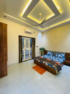 Raj Resort - Luxury Lodge & Stay