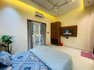 Raj Resort - Luxury Lodge & Stay