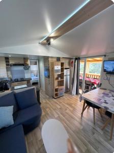 Campings Bungalow 410, 8 pers Camping 4 etoiles Siblu Le Lac des Reves : photos des chambres