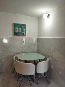 Apartment and Rooms Markovic