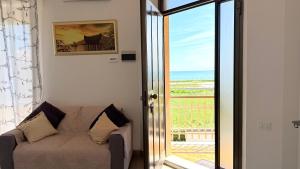 PP07 - Porto Potenza, trilocale vista mare con aria condizionata