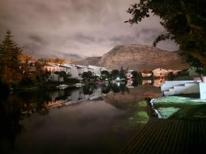 Spearhead on Lake Accommodation-5A