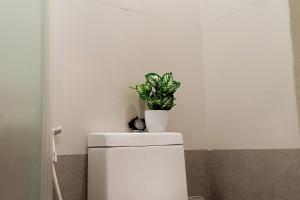 Cozy Condo near BGC and Ortigas with free Gym & Pool