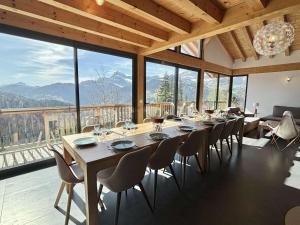 Chalet 8 pièces à Notre-Dame-de-Bellecombe - 15 personnes - FR-1-595-1