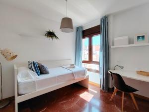 Paseo de Almería Suites en pleno centro de Almería, 2 Hab