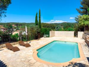 Sejours chez l'habitant Gite T2 a 5mn du Circuit Paul Ricard et du village du Castellet et a 10mn des plages de Saint-Cyr-sur-mer, Bandol et Sanary : photos des chambres