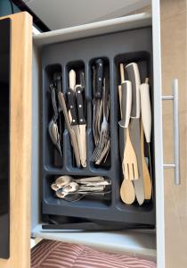 Sejours chez l'habitant Gite T2 a 5mn du Circuit Paul Ricard et du village du Castellet et a 10mn des plages de Saint-Cyr-sur-mer, Bandol et Sanary : photos des chambres