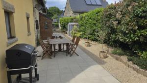 Maisons de vacances La Ville Hello, A Spacious House, Sleeps 9, In Rur : photos des chambres