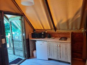 Campings Camping des Drouilhedes : Tente